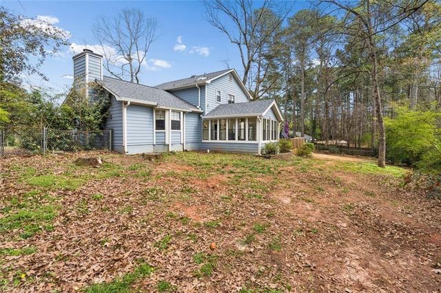 3492 Vista Heights Way SW, Lilburn, GA 30047