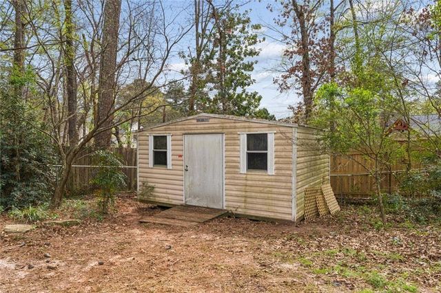 3492 Vista Heights Way SW, Lilburn, GA 30047
