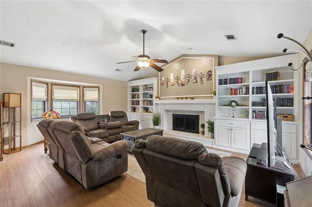 3492 Vista Heights Way SW, Lilburn, GA 30047