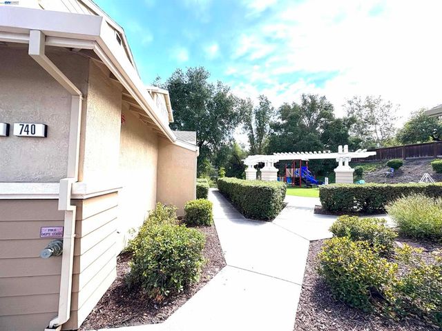 740 Sutter Creek Ln, San Ramon, CA 94583