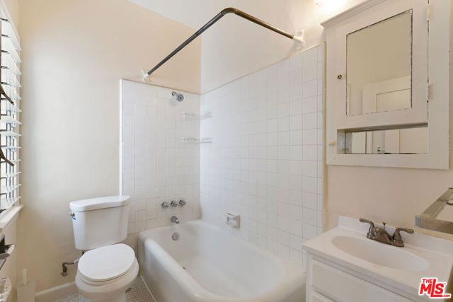 4408 Lockwood Avenue, Los Angeles, CA 90029