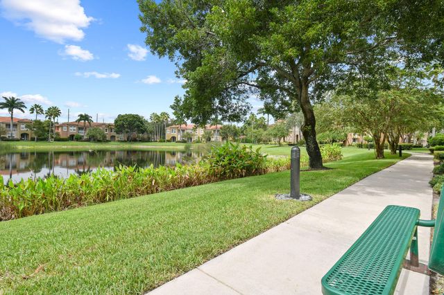 4891 Bonsai Circle 101, Palm Beach Gardens, FL 33418