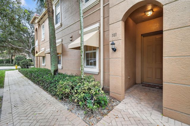 4891 Bonsai Circle 101, Palm Beach Gardens, FL 33418