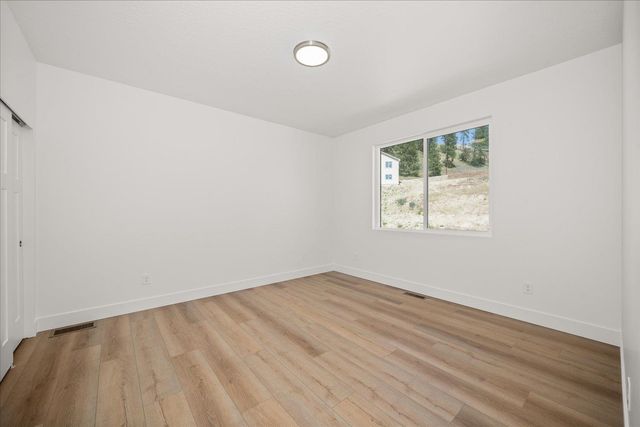 4233 W Tolliver Ct, Spokane, WA 99208