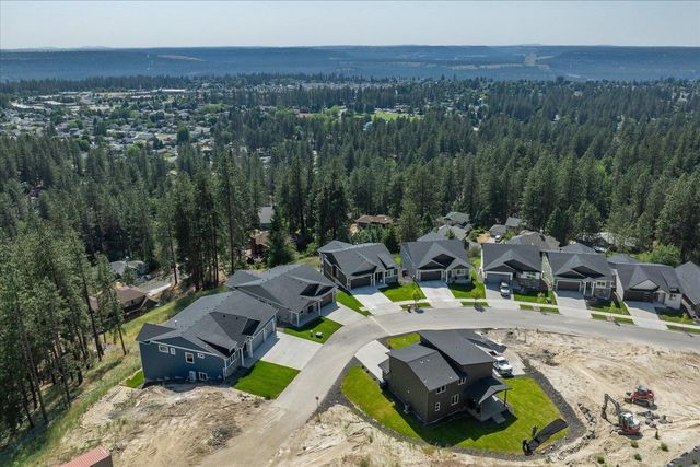 4233 W Tolliver Ct, Spokane, WA 99208