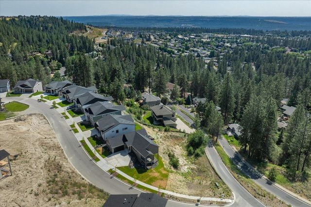 4233 W Tolliver Ct, Spokane, WA 99208