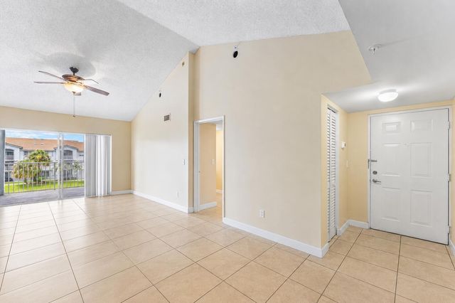2620 S University Drive 308, Davie, FL 33328