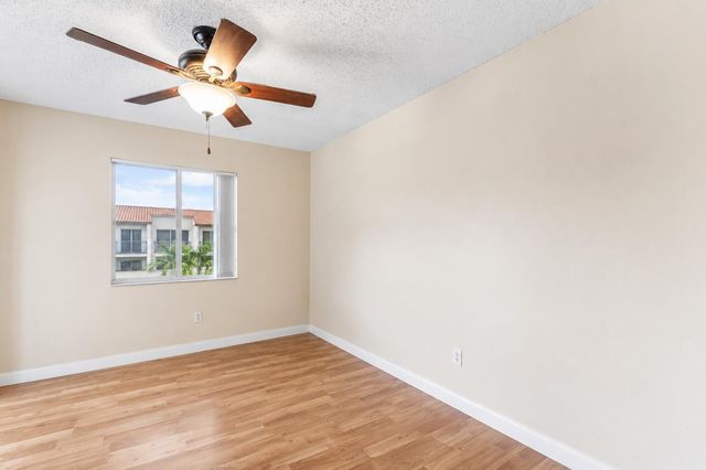 2620 S University Drive 308, Davie, FL 33328