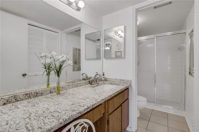 1025 Foxfire LN # 110, Naples, FL 34104