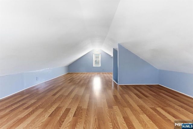 407 3rd Avenue, Newark, NJ 07107