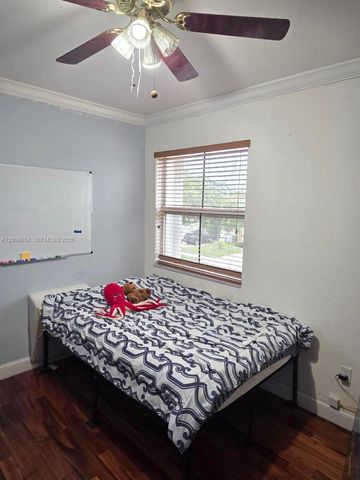 1889 SE 14th St, Homestead, FL 33035