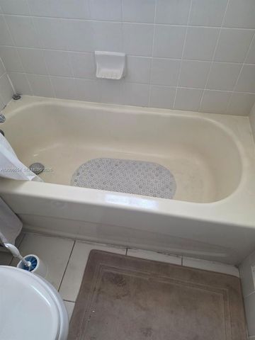 1889 SE 14th St, Homestead, FL 33035