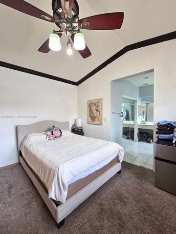 1889 SE 14th St, Homestead, FL 33035