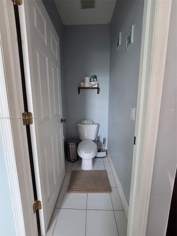 1889 SE 14th St, Homestead, FL 33035