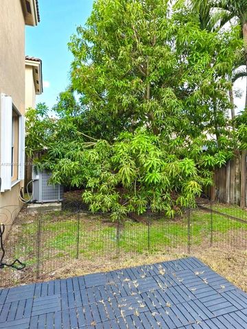 1889 SE 14th St, Homestead, FL 33035