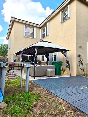 1889 SE 14th St, Homestead, FL 33035