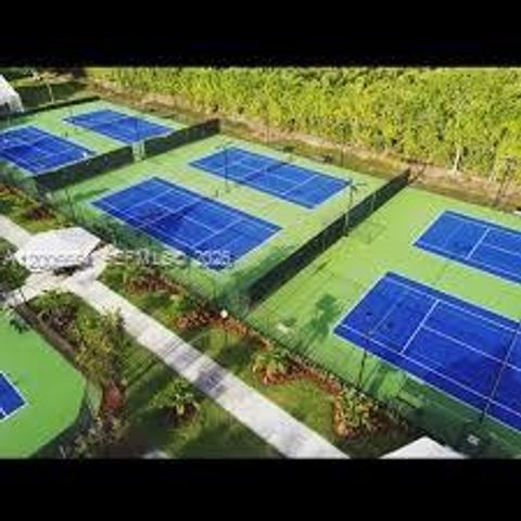 1889 SE 14th St, Homestead, FL 33035