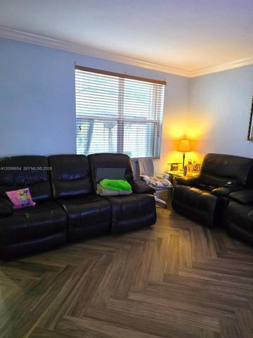 1889 SE 14th St, Homestead, FL 33035