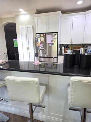 1889 SE 14th St, Homestead, FL 33035