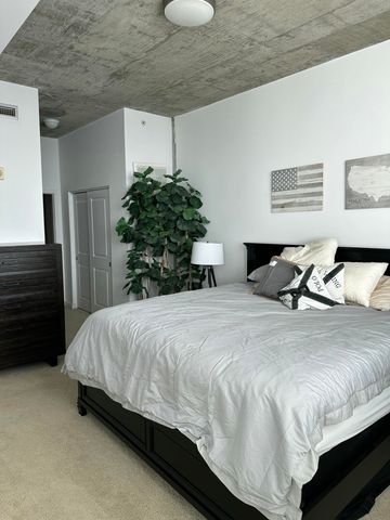 300 S Australian Avenue 911, West Palm Beach, FL 33401