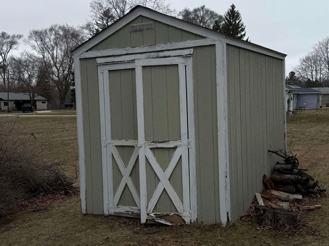 7629 Schroeder Avenue, Lexington, MI 48450