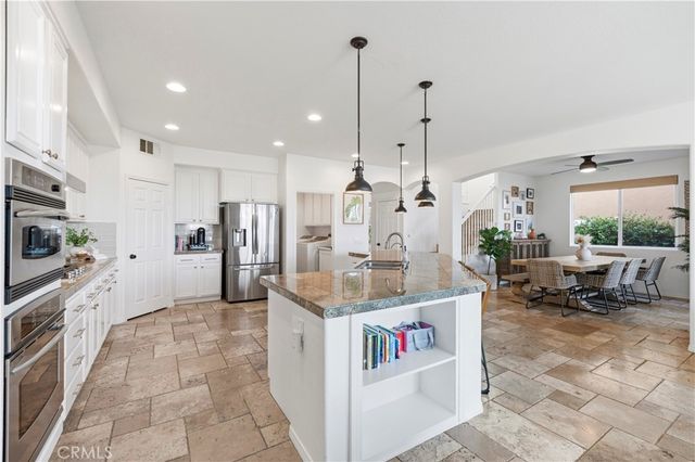 29207 Avenida Avila, Valencia, CA 91354
