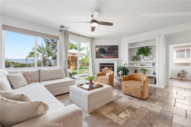 29207 Avenida Avila, Valencia, CA 91354