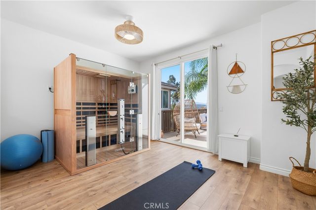 29207 Avenida Avila, Valencia, CA 91354