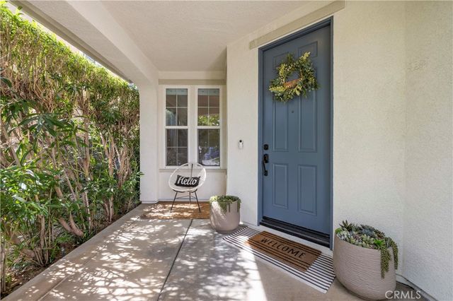 29207 Avenida Avila, Valencia, CA 91354