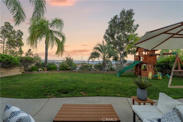 29207 Avenida Avila, Valencia, CA 91354