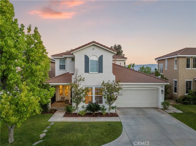 29207 Avenida Avila, Valencia, CA 91354
