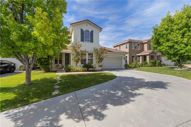 29207 Avenida Avila, Valencia, CA 91354