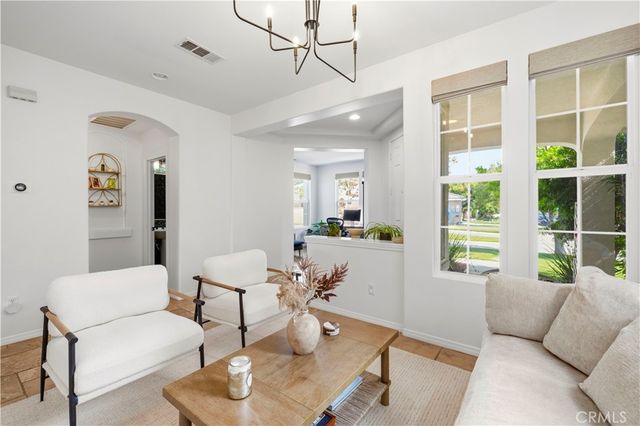 29207 Avenida Avila, Valencia, CA 91354