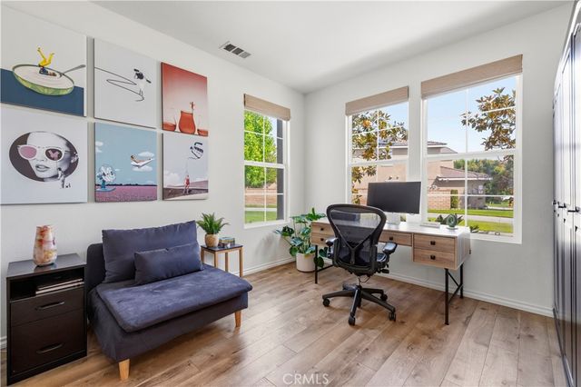 29207 Avenida Avila, Valencia, CA 91354