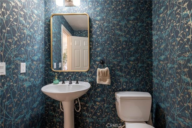 29207 Avenida Avila, Valencia, CA 91354