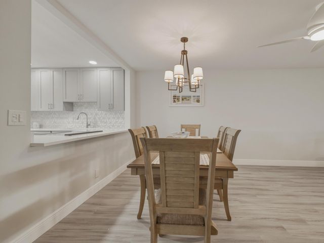 5800 W Fernley Dr W W 9, Greenacres, FL 33415