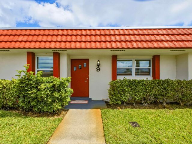 5800 W Fernley Dr W W 9, Greenacres, FL 33415