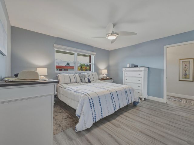 5800 W Fernley Dr W W 9, Greenacres, FL 33415