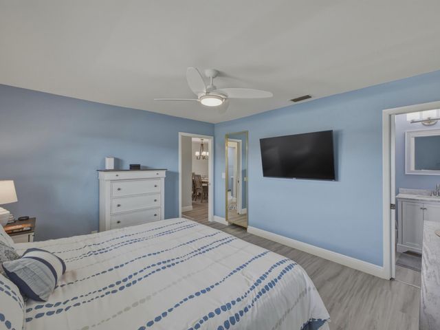 5800 W Fernley Dr W W 9, Greenacres, FL 33415
