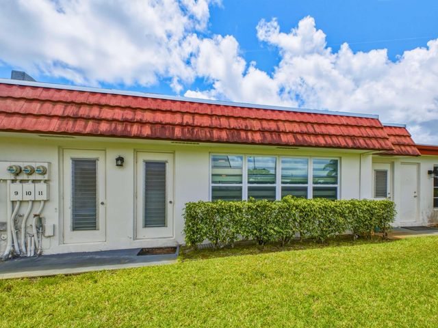 5800 W Fernley Dr W W 9, Greenacres, FL 33415