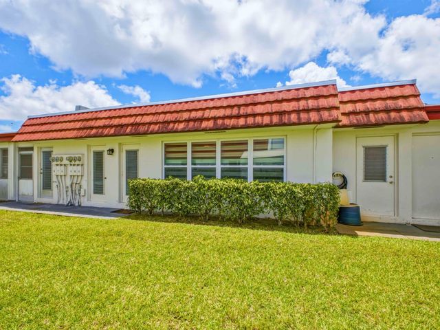 5800 W Fernley Dr W W 9, Greenacres, FL 33415