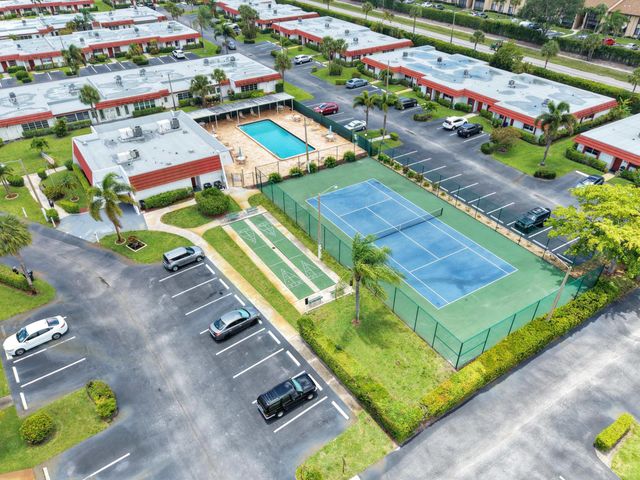 5800 W Fernley Dr W W 9, Greenacres, FL 33415