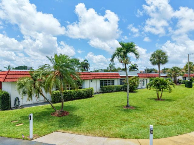 5800 W Fernley Dr W W 9, Greenacres, FL 33415