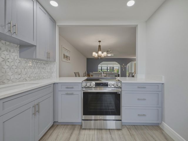5800 W Fernley Dr W W 9, Greenacres, FL 33415