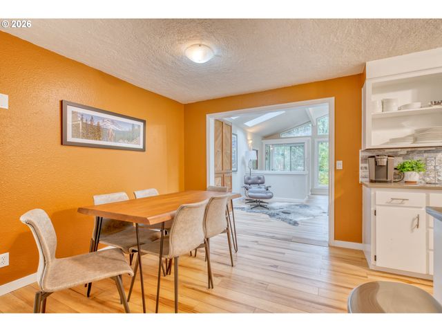 69437 E VINE MAPLE Dr, Rhododendron, OR 97049
