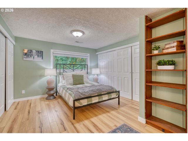 69437 E VINE MAPLE Dr, Rhododendron, OR 97049