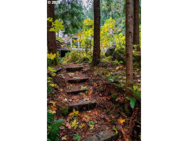 69437 E VINE MAPLE Dr, Rhododendron, OR 97049