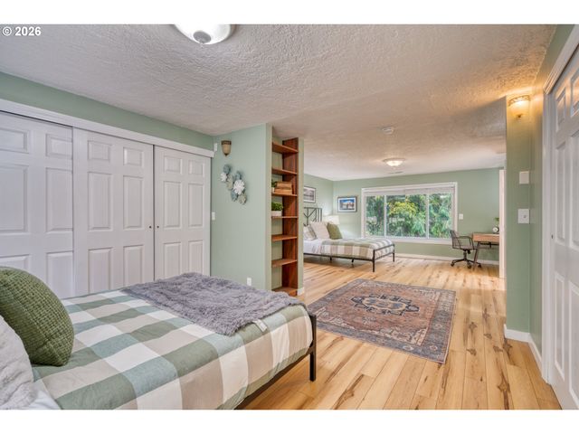 69437 E VINE MAPLE Dr, Rhododendron, OR 97049
