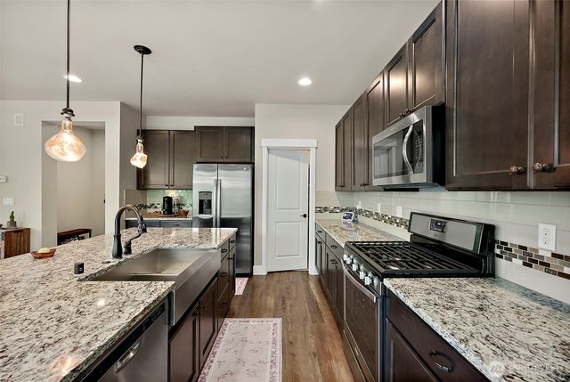 18581 Alpita Court NE, Poulsbo, WA 98370