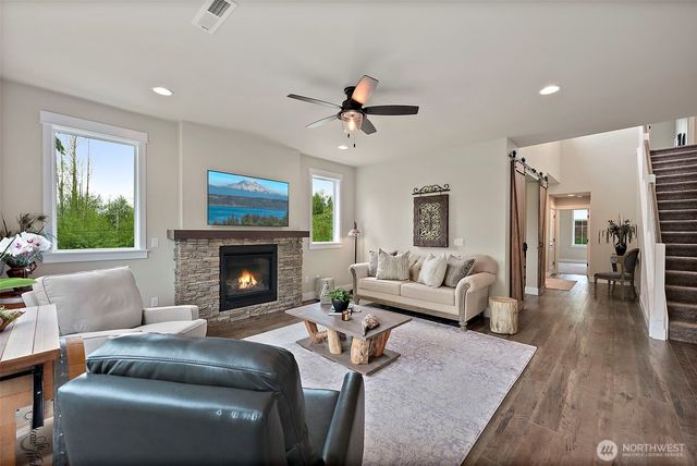 18581 Alpita Court NE, Poulsbo, WA 98370